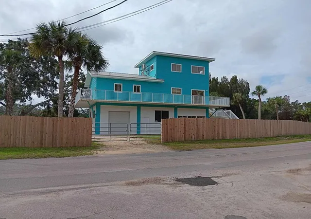 Photo 4 of Single family home for sale at 1334 Osowaw Blvd, Spring Hill, FL 34607 | MLS# TB8556194 | Listing updated on 2026-10-09