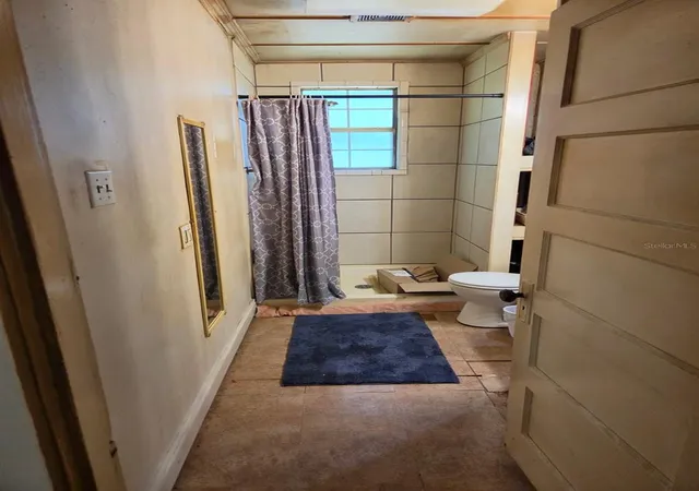 Photo 3 of Single family home for sale at 1201 Lownde Ave, Pensacola, FL 32507 | MLS# A4708912 | Listing updated on 2026-10-09