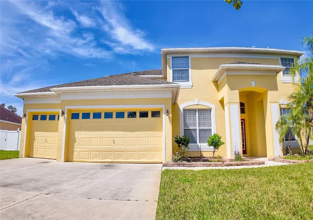 Photo 1 of Single family home for sale at 3145 Twisted Oak Loop, Kissimmee, FL 34744 | MLS# O6448365 | Listing updated on 2026-10-14
