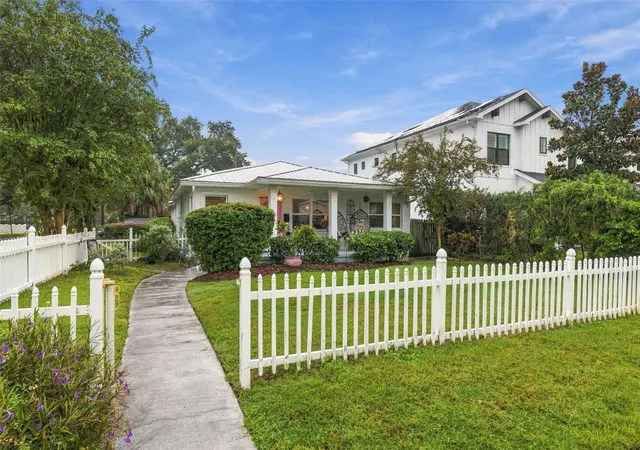 Photo 1 of Single family home for sale at 4200 W Empedrado St, Tampa, FL 33629 | MLS# TB8556197 | Listing updated on 2026-10-08