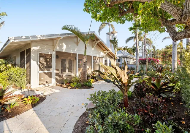 Photo 2 of Single family home for sale at 350 Gilchrist Ave, Boca Grande, FL 33921 | MLS# TB8556198 | Listing updated on 2026-10-09