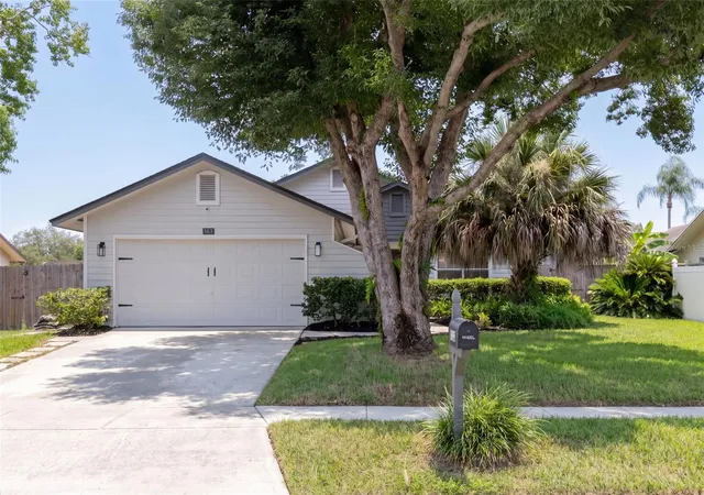 Photo 1 of Single family home for sale at 963 N Jerico Dr, Casselberry, FL 32707 | MLS# O6448368 | Listing updated on 2026-10-08