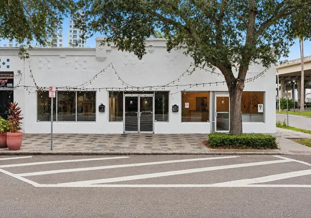 Photo 4 of House for sale at 1756 Central Ave, Saint Petersburg, FL 33712 | MLS# TB8556202 | Listing updated on 2026-10-09