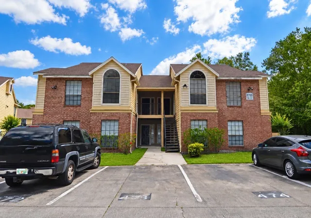Photo 2 of Condo for sale at 8709 Fancy Finch Dr #102, Tampa, FL 33614 | MLS# TB8556205 | Listing updated on 2026-10-10