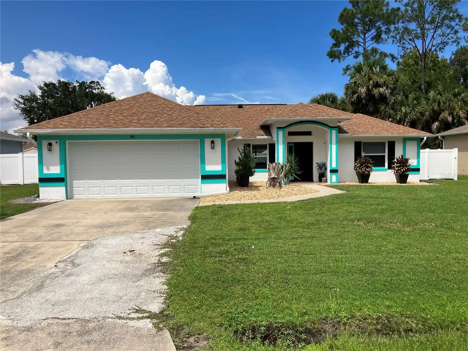 Single family home for sale at 35 Pine Grv Dr, PALM COAST, FL 32164 | MLS# FC322002