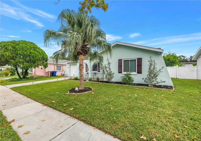 Photo 3 of Single family home for sale at 605 5th Avenue SE, Largo, FL 33771 | MLS# TB8556209 | Listing updated on 2026-10-09