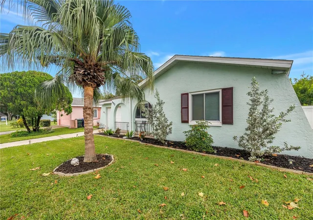 Photo 4 of Single family home for sale at 605 5th Avenue SE, Largo, FL 33771 | MLS# TB8556209 | Listing updated on 2026-10-09