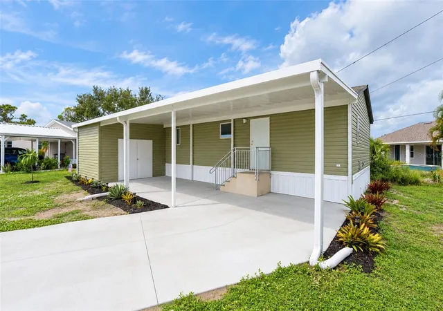 Photo 3 of Manufactured home for sale at 9066 Pinehaven Way, Englewood, FL 34224 | MLS# D6149093 | Listing updated on 2026-10-09