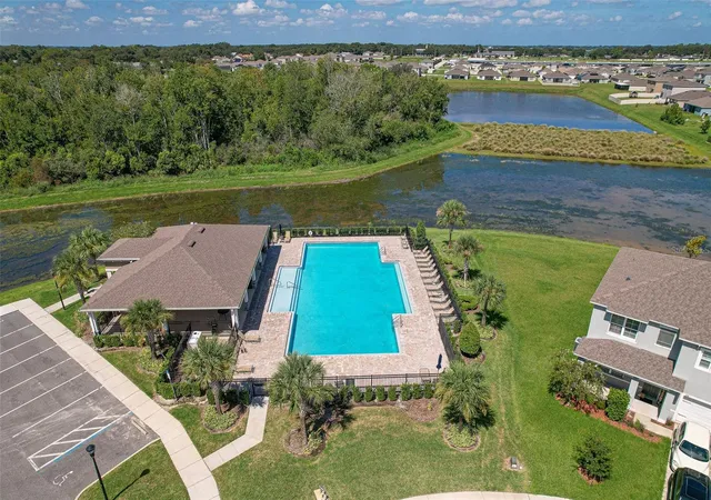 Photo 4 of Single family home for sale at 759 Auburn Grv Ct, Auburndale, FL 33823 | MLS# O6448377 | Listing updated on 2026-10-09