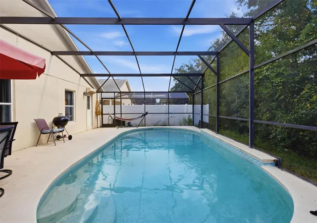 Photo 3 of Single family home for sale at 945 Clear Crk Cir, Clermont, FL 34714 | MLS# G5118821 | Listing updated on 2026-10-20