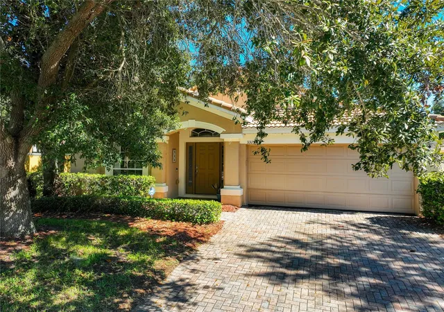 Photo 3 of Single family home for sale at 3315 Flamborough Dr, Orlando, FL 32835 | MLS# O6448379 | Listing updated on 2026-10-29