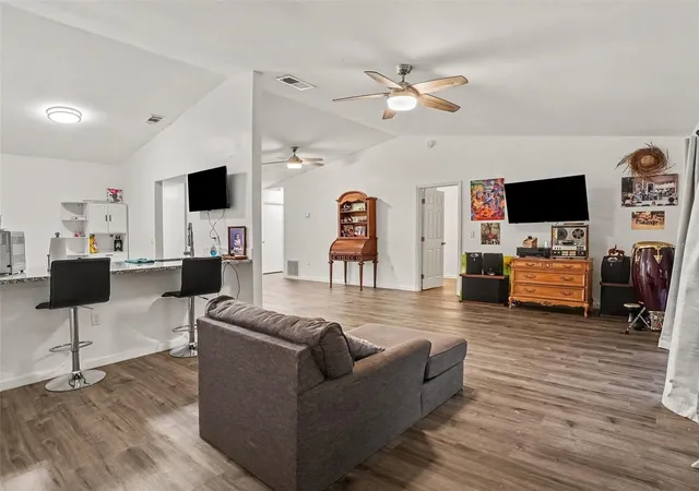 Photo 3 of Townhouse for sale at 5989 Talavera St, Orlando, FL 32807 | MLS# O6448383 | Listing updated on 2026-10-10