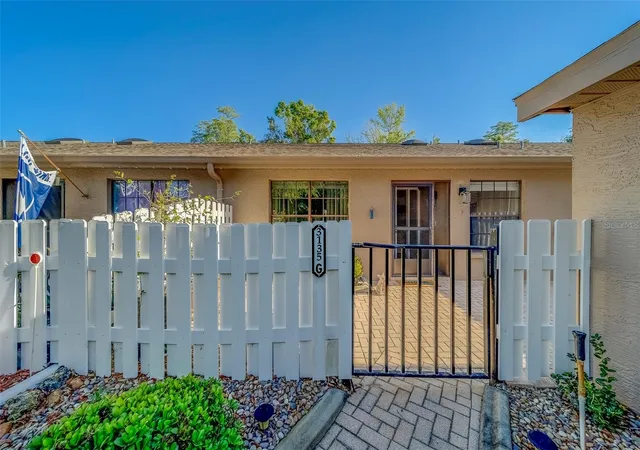 Photo 4 of House for sale at 3135 Charter Clb Dr #G, Tarpon Springs, FL 34688 | MLS# TB8556220 | Listing updated on 2026-10-08