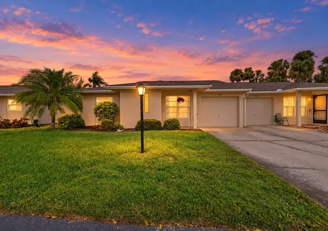 Photo 1 of Single family home for sale at 2913 Captiva Gdns Dr #2, Sarasota, FL 34231 | MLS# A4708917 | Listing updated on 2026-10-12