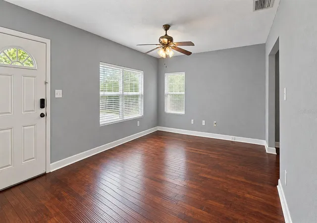 Photo 4 of Single family home for sale at 936 E Shadowlawn Ave, Tampa, FL 33603 | MLS# TB8556226 | Listing updated on 2026-10-11