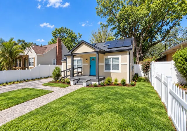 Photo 3 of Single family home for sale at 936 E Shadowlawn Ave, Tampa, FL 33603 | MLS# TB8556226 | Listing updated on 2026-10-11