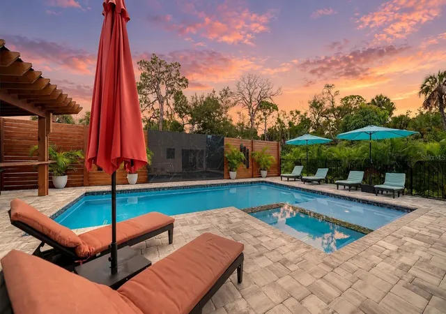 Photo 3 of Single family home for sale at 327 Roberts Rd, Nokomis, FL 34275 | MLS# A4708918 | Listing updated on 2026-10-09