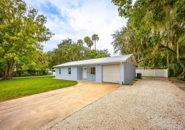 Photo 2 of Single family home for sale at 2229 Mango Tree Dr, Edgewater, FL 32141 | MLS# O6448391 | Listing updated on 2026-10-09