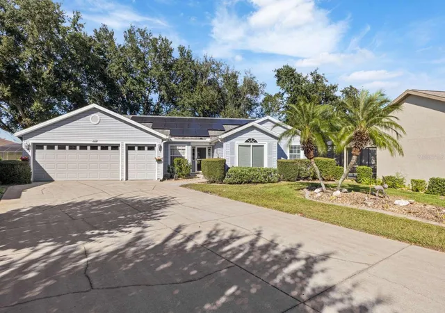 Single family home for sale at 24725 Brightwater Ct, LEESBURG, FL 34748 | MLS# TB8556231