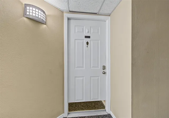 Photo 3 of Condo for sale at 3211 W Swann Ave #203, Tampa, FL 33609 | MLS# TB8556232 | Listing updated on 2026-10-08