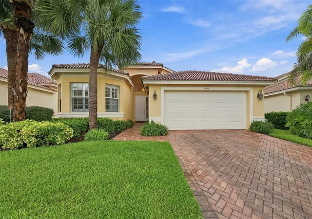 Photo 1 of Single family home for sale at 5014 Sandy Brk Cir, Wimauma, FL 33598 | MLS# TB8556234 | Listing updated on 2026-10-09