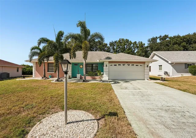 Single family home for sale at 1805 New Bedford Dr, SUN CITY CENTER, FL 33573 | MLS# TB8556237