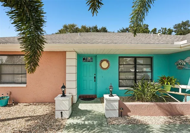Photo 1 of Single family home for sale at 1805 New Bedford Dr, Sun City Center, FL 33573 | MLS# TB8556237 | Listing updated on 2026-10-09