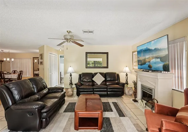 Photo 4 of Single family home for sale at 1805 New Bedford Dr, Sun City Center, FL 33573 | MLS# TB8556237 | Listing updated on 2026-10-09
