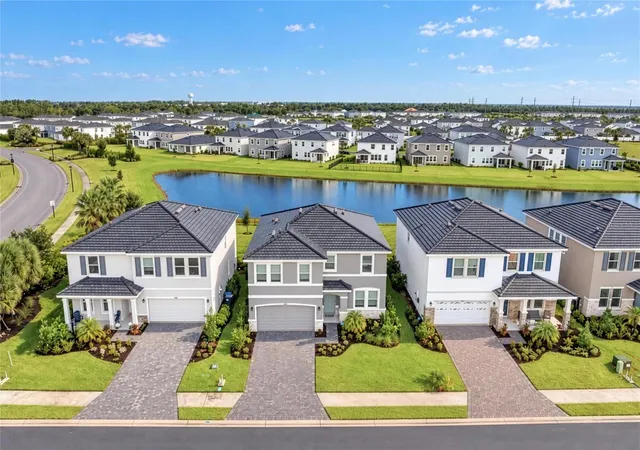 Photo 1 of Single family home for sale at 18211 Thistleberry Pl, Bradenton, FL 34211 | MLS# A4708920 | Listing updated on 2026-10-08