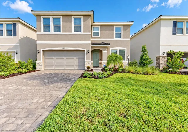 Photo 3 of Single family home for sale at 18211 Thistleberry Pl, Bradenton, FL 34211 | MLS# A4708920 | Listing updated on 2026-10-08