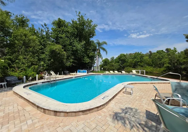 Photo 4 of Condo for sale at 2511 Dolly Bay Dr #104, Palm Harbor, FL 34684 | MLS# TB8556239 | Listing updated on 2026-10-09