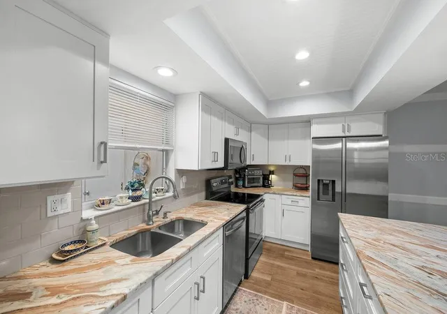 Photo 3 of Single family home for sale at 3524 Green View Ct #49, Sarasota, FL 34231 | MLS# A4708925 | Listing updated on 2026-10-09