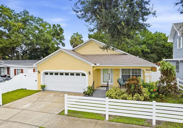 Photo 2 of Single family home for sale at 3005 W Chestnut St, Tampa, FL 33607 | MLS# TB8556244 | Listing updated on 2026-10-09