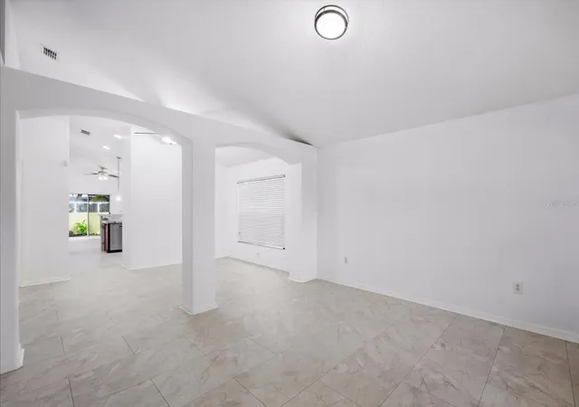 Photo 4 of Single family home for sale at 3005 W Chestnut St, Tampa, FL 33607 | MLS# TB8556244 | Listing updated on 2026-10-09