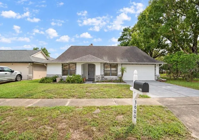 Photo 2 of Single family home for sale at 3600 Biscayne Dr, Winter Springs, FL 32708 | MLS# V4951714 | Listing updated on 2026-10-10