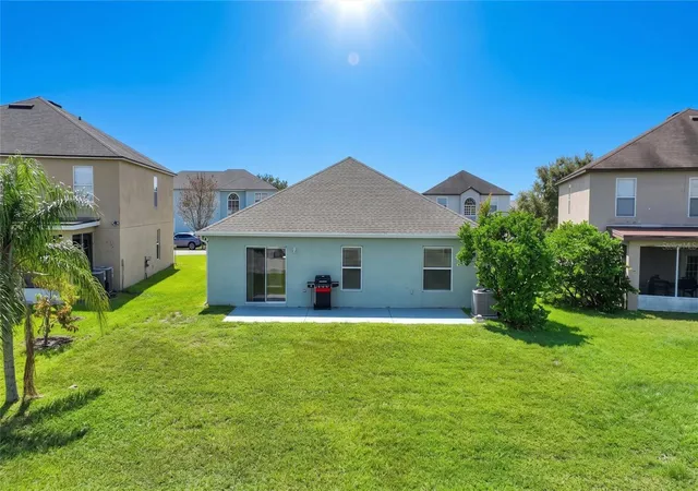 Photo 3 of Single family home for sale at 2317 Walnut Cyn Dr, Kissimmee, FL 34758 | MLS# O6448412 | Listing updated on 2026-10-09