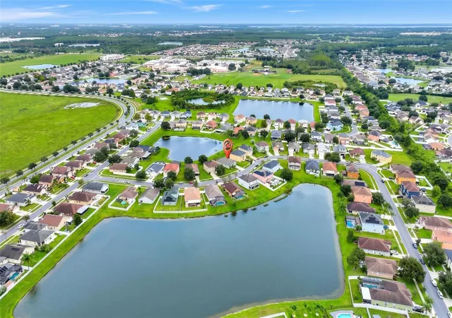 Photo 4 of Single family home for sale at 2317 Walnut Cyn Dr, Kissimmee, FL 34758 | MLS# O6448412 | Listing updated on 2026-10-09