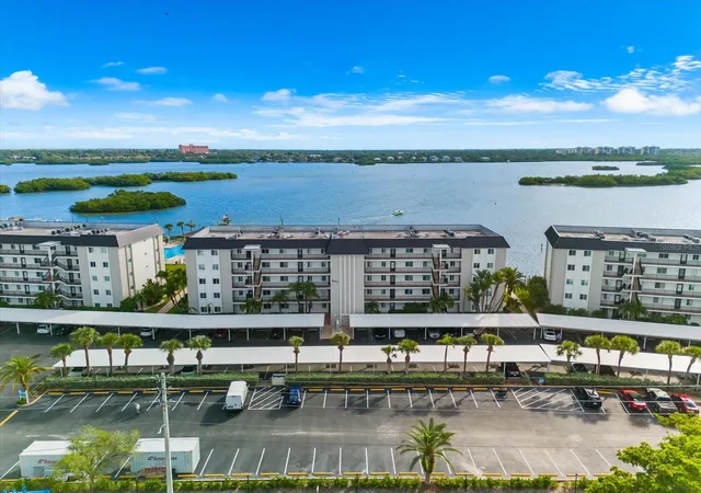 Photo 2 of Condo for sale at 8911 Midnight Pass Rd #511, Sarasota, FL 34242 | MLS# A4708929 | Listing updated on 2026-10-09
