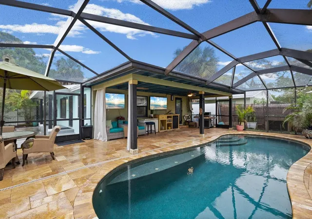 Photo 3 of Single family home for sale at 2375 N 81st Street, Saint Petersburg, FL 33710 | MLS# W7890199 | Listing updated on 2026-10-08