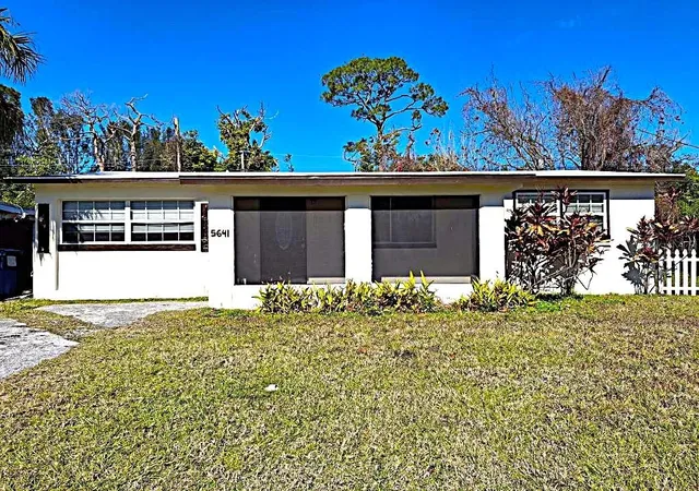 Single family home for sale at 5641 94th Terrace N, PINELLAS PARK, FL 33782 | MLS# TB8556249