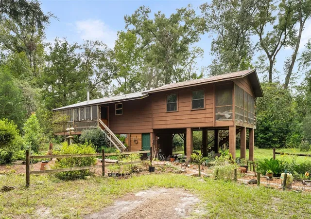 Photo 2 of Single family home for sale at 568 Sw Rattlesnake Glen, Fort White, FL 32038 | MLS# GC544047 | Listing updated on 2026-10-21