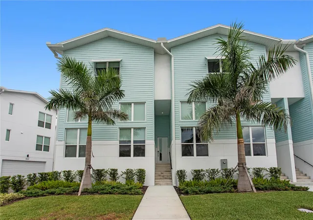 Photo 1 of Townhouse for sale at 3870 Pompano Dr Se, Saint Petersburg, FL 33705 | MLS# TB8556259 | Listing updated on 2026-10-10
