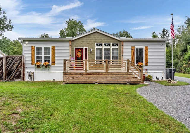 Photo 2 of Manufactured home for sale at 4925 Clayton Rd, Kathleen, FL 33849 | MLS# L4965642 | Listing updated on 2026-10-09