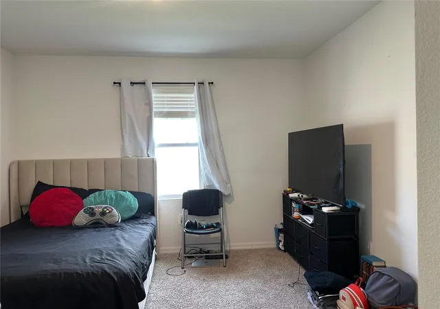 Photo 4 of Single family home for sale at 3074 Viceroy Ct, Kissimmee, FL 34759 | MLS# S5159149 | Listing updated on 2026-10-09