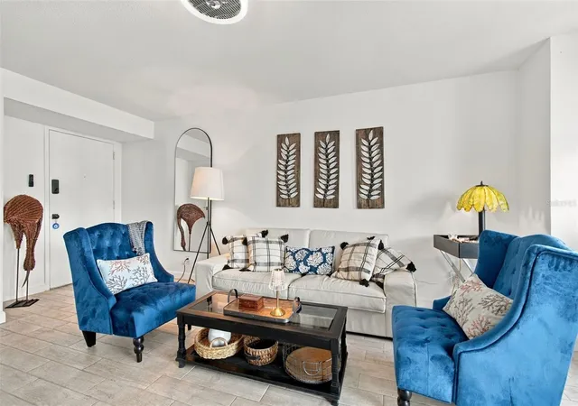 Photo 4 of Condo for sale at 4015 Bayshore Blvd #11A, Tampa, FL 33611 | MLS# TB8556269 | Listing updated on 2026-10-08