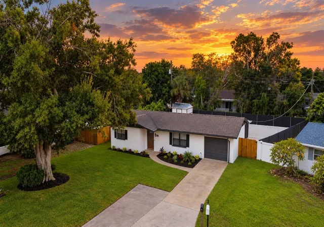 Single family home for sale at 412 62nd Street NW, BRADENTON, FL 34209 | MLS# A4708947