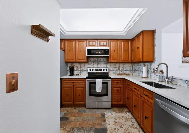 Photo 3 of Condo for sale at 719 Pinellas Bayway S #311, Saint Petersburg, FL 33715 | MLS# TB8556276 | Listing updated on 2026-10-10