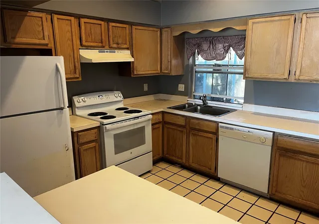 Photo 4 of Single family home for sale at 1890 Feather Tree Cir, Clearwater, FL 33765 | MLS# TB8556280 | Listing updated on 2026-10-13