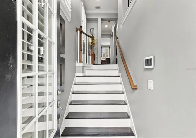Photo 3 of Single family home for sale at 2040 Prospect Ave, Orlando, FL 32814 | MLS# O6448429 | Listing updated on 2026-10-09