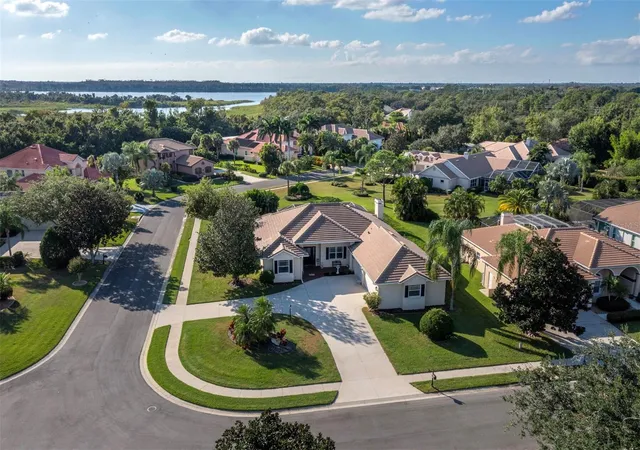 Single family home for sale at 6643 Butlers Crst Dr, BRADENTON, FL 34203 | MLS# A4708950